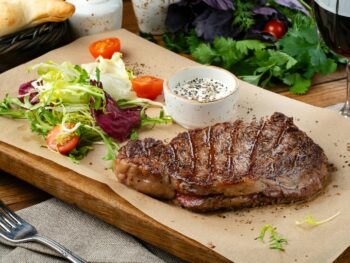 Opus Bar And Grill {{brizy_dc_image_alt entityId=